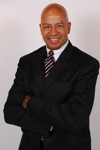 Eric Banks Photo 8