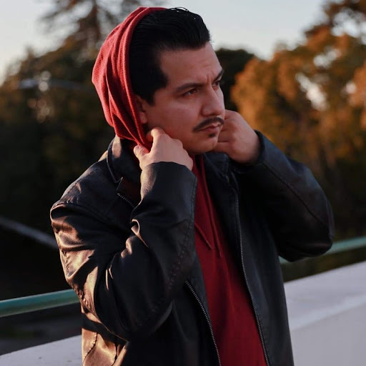 Alex Luevano Photo 23
