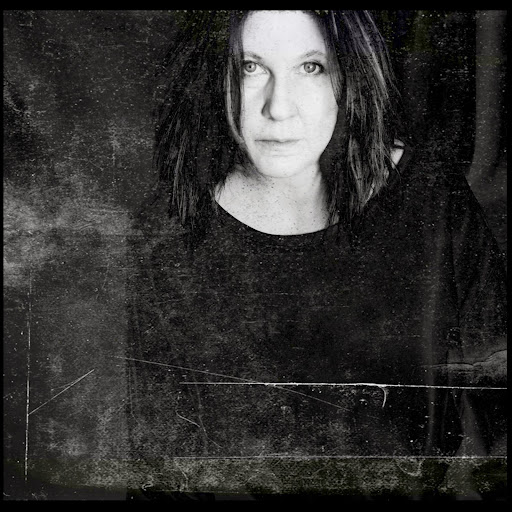 Terri Bell Photo 9