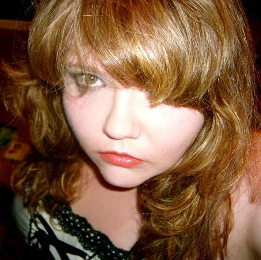 Megan Holbrook Photo 30