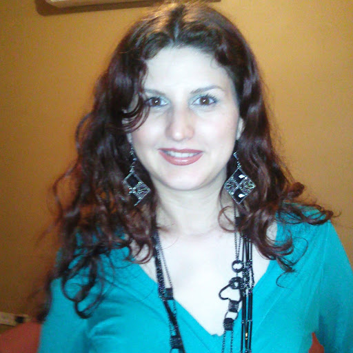Elizabeth Campos Photo 18