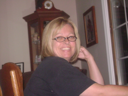 Annette Gilmore Photo 4