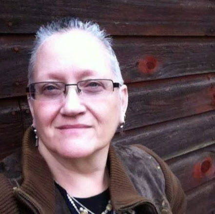 Lynn Young Photo 5