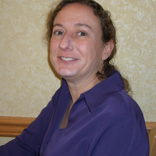 Elizabeth Myers Photo 43