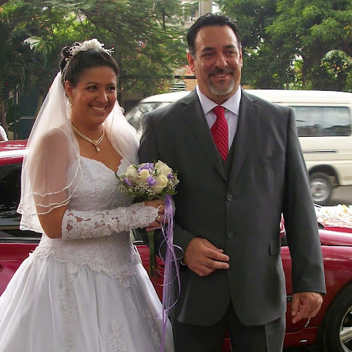 Alex Carbonell Photo 6