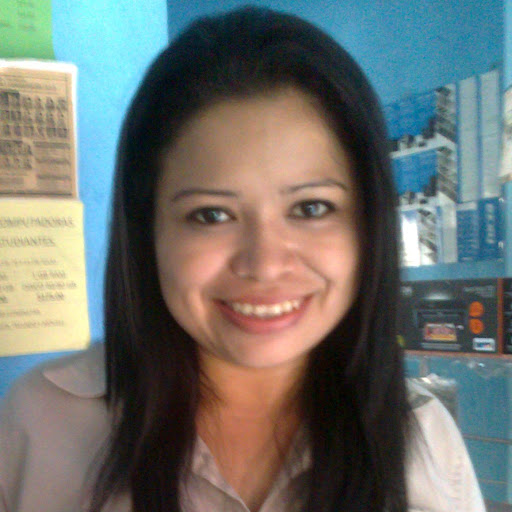 Beatriz Hernandez Photo 9