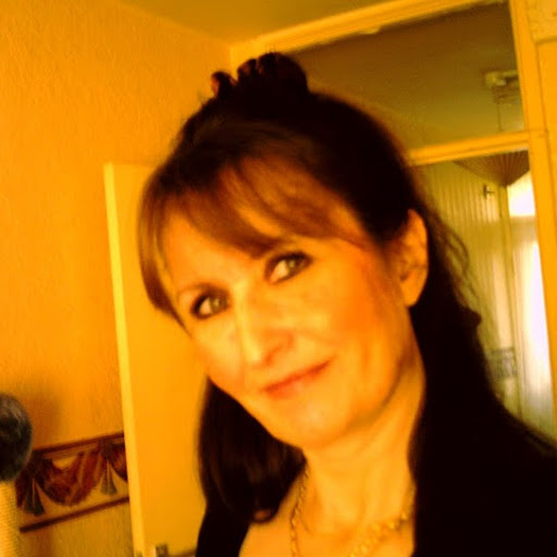 Julie Biddle Photo 4