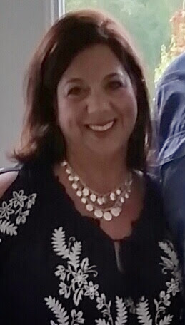 Julie O'Brien Photo 19
