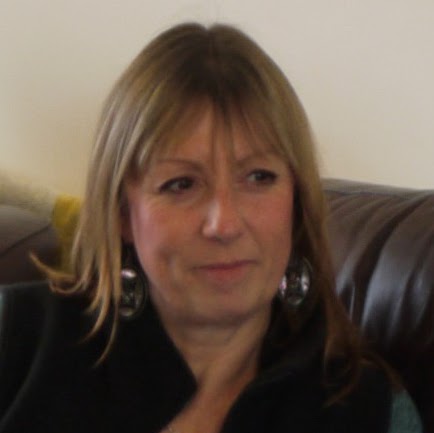 Sandra Hunt Photo 26
