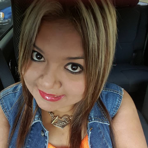 Adriana Sanchez Photo 25