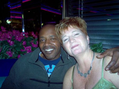 Lori Moore Photo 16