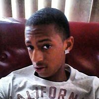 Derrick Larkin Photo 5