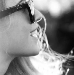 Rachel Black Photo 24