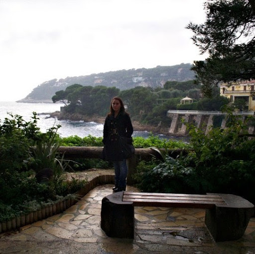 Jacqueline Arnold Photo 39