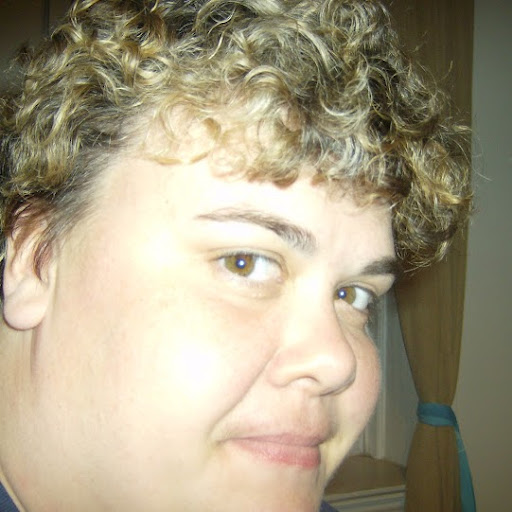 Kelly Stout Photo 13