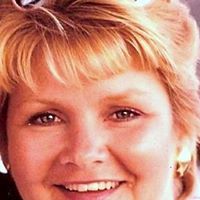 Elaine Hamilton Photo 12