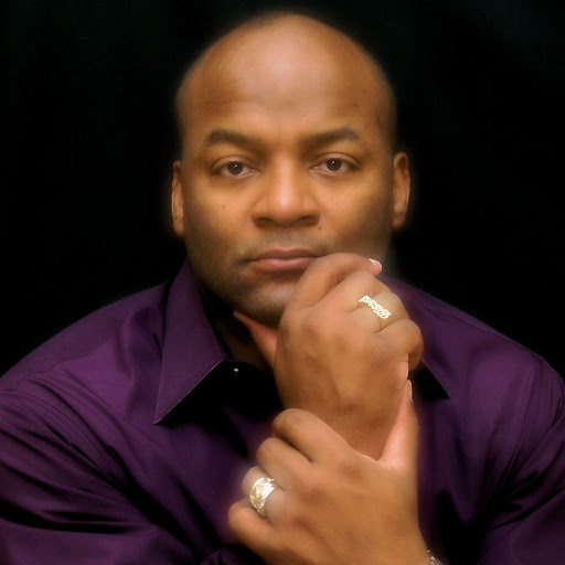 Lloyd Bell Photo 13