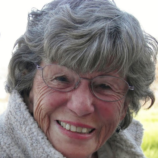 Lois Rogers Photo 31