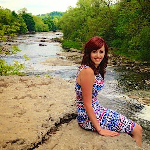 Beth Dearing Photo 23