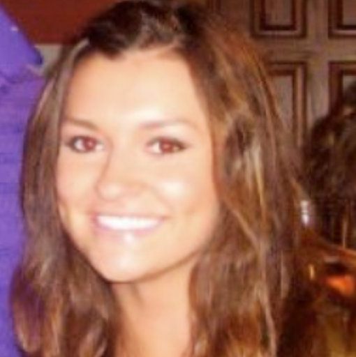 Lindsey Moore Photo 34