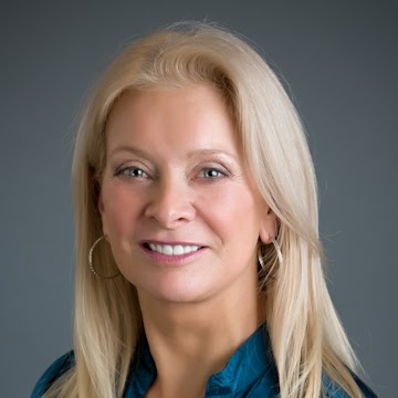 Paula Forbes Photo 9