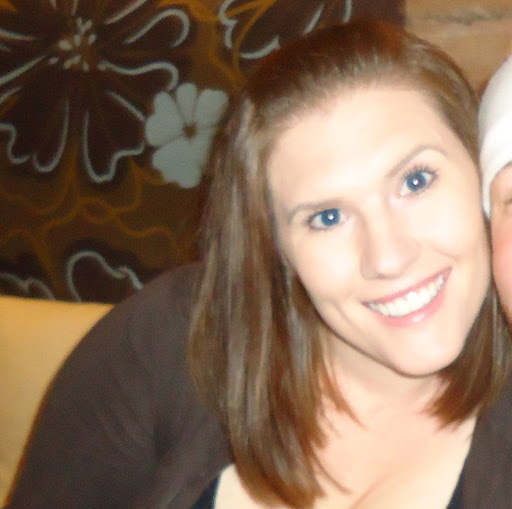 Erica Larsen Photo 9