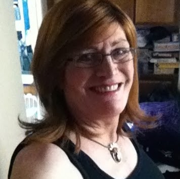 Elaine Anderson Photo 27