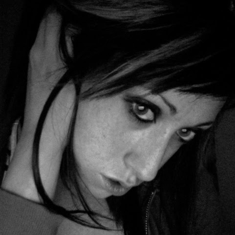 Jenny Layne Photo 30