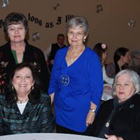 Gloria Thompson Photo 22
