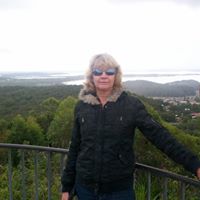 Ruth Reynolds Photo 24