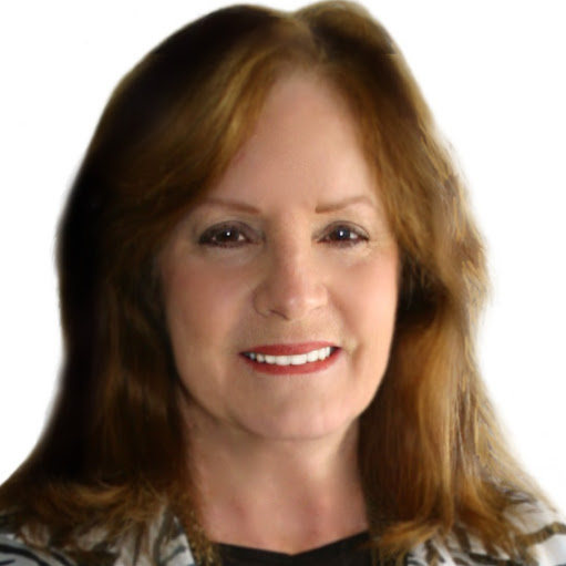 Carolyn Hansen Photo 23