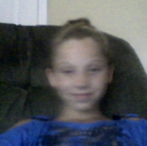 Olivia Walker Photo 46