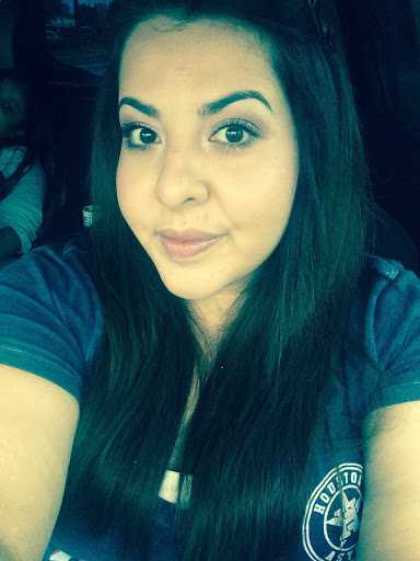 April Campos Photo 31