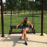Sarah Janssen Photo 23