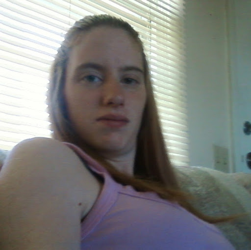 Anna Macias Photo 17