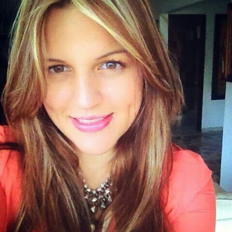Alejandra Cruz Photo 42