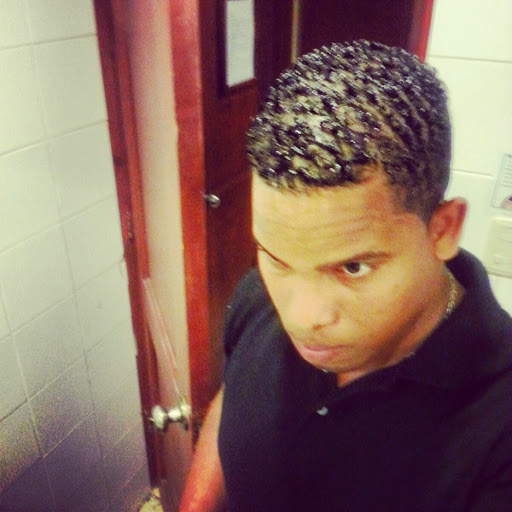 Jonathan Arias Photo 38