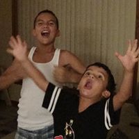 Derrick Robles Photo 11