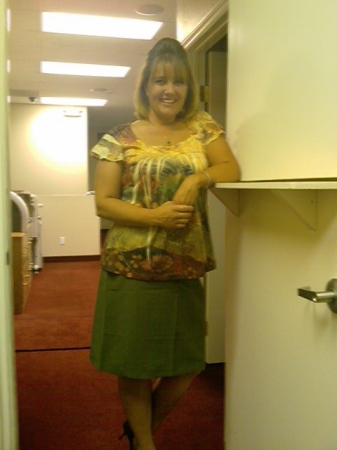 Lori Bennett Photo 35