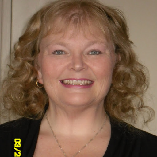 Laura Norris Photo 24