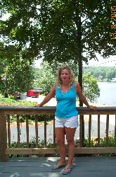 Debbie Hamilton Photo 4