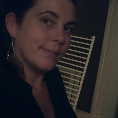 Jennifer Hennessy Photo 25