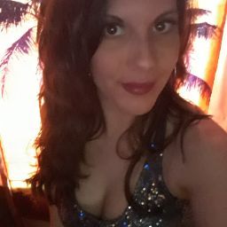 Amy Lewis Photo 20