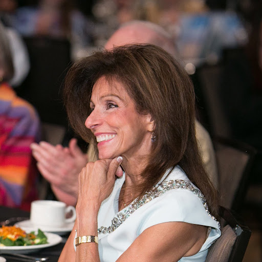 Linda Stone Photo 30