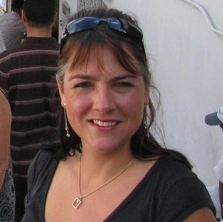Julie Sinclair Photo 33