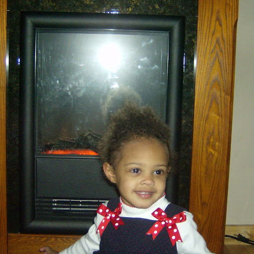Kelly Womack Photo 15
