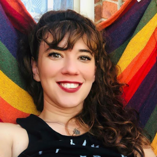Sarah Busch Photo 33