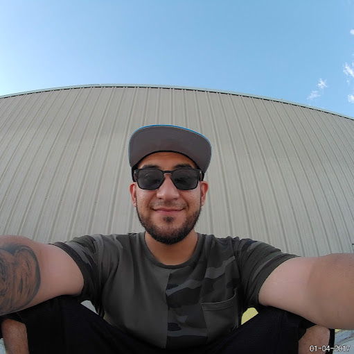 Adan Garcia Photo 4