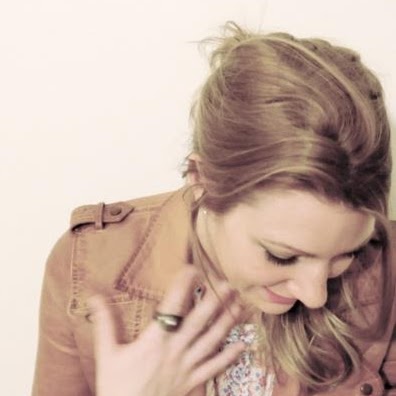 Nikki Swift Photo 21