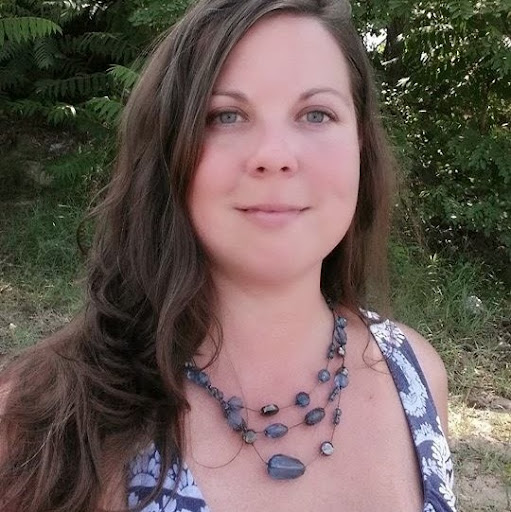 Melanie Norris Photo 7